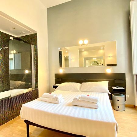 Kiss Me Rome Luxury Rooms Bagian luar foto