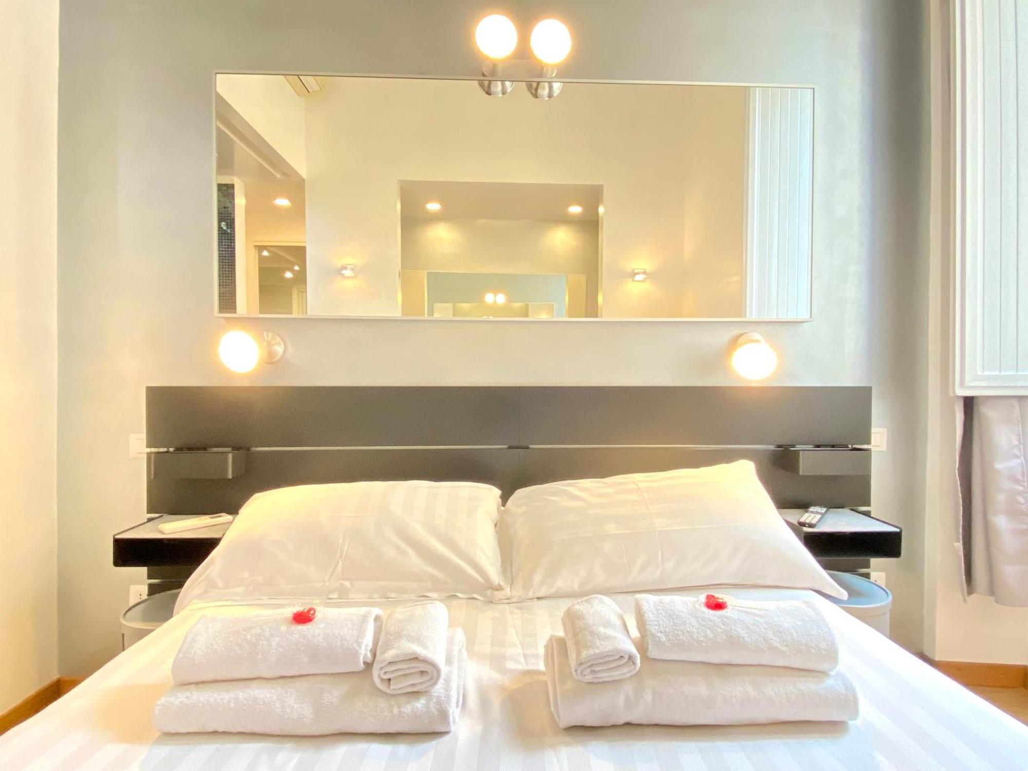 Kiss Me Rome Luxury Rooms Bagian luar foto