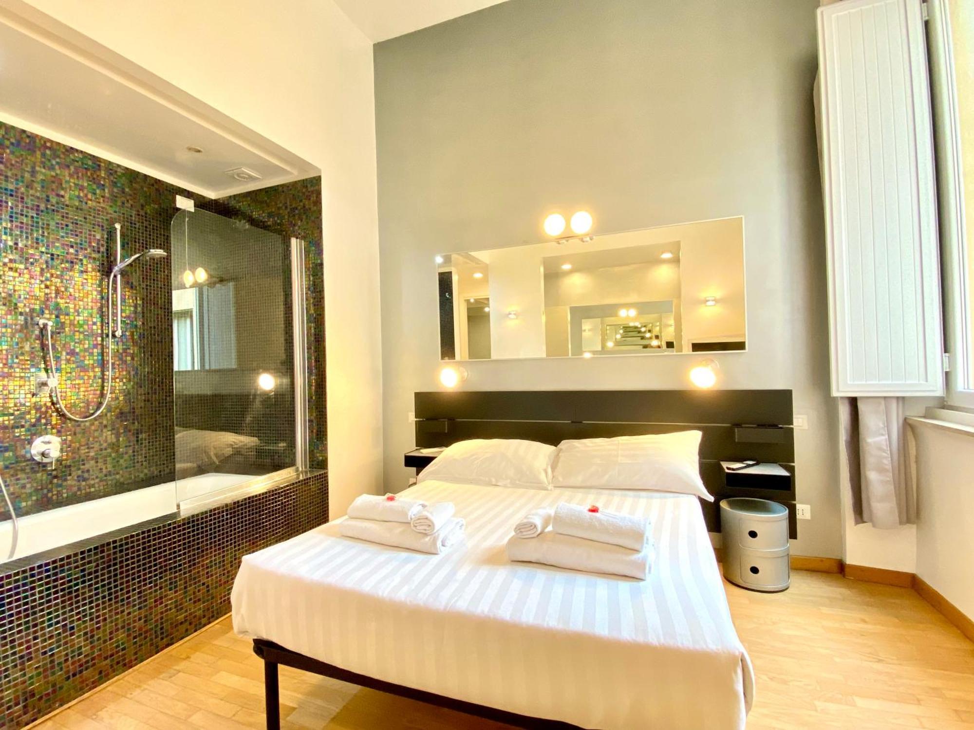 Kiss Me Rome Luxury Rooms Bagian luar foto