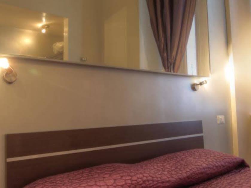 Kiss Me Rome Luxury Rooms Bagian luar foto