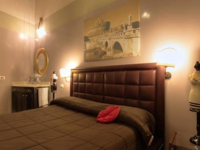 Kiss Me Rome Luxury Rooms Bagian luar foto